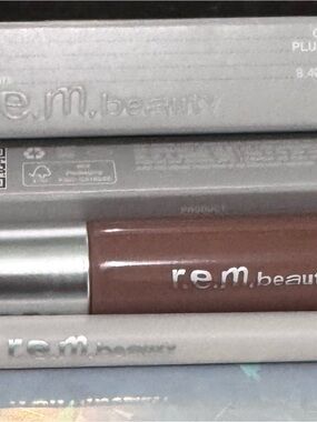 9) r.e.m. beautiful bundle